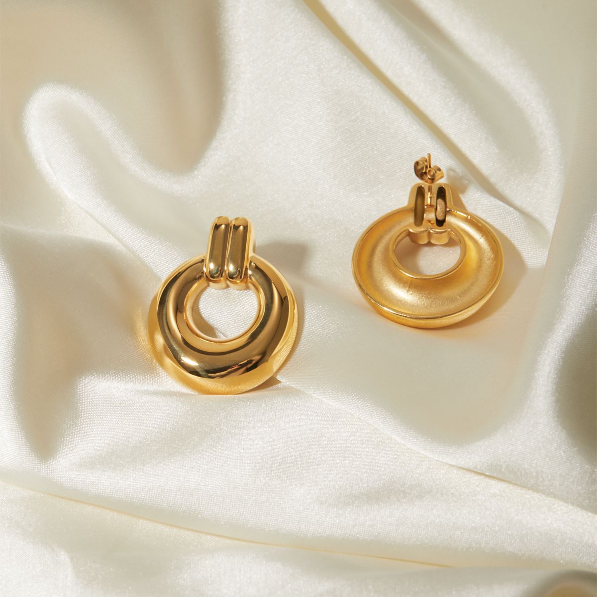 Lynora Gold Earrings Image