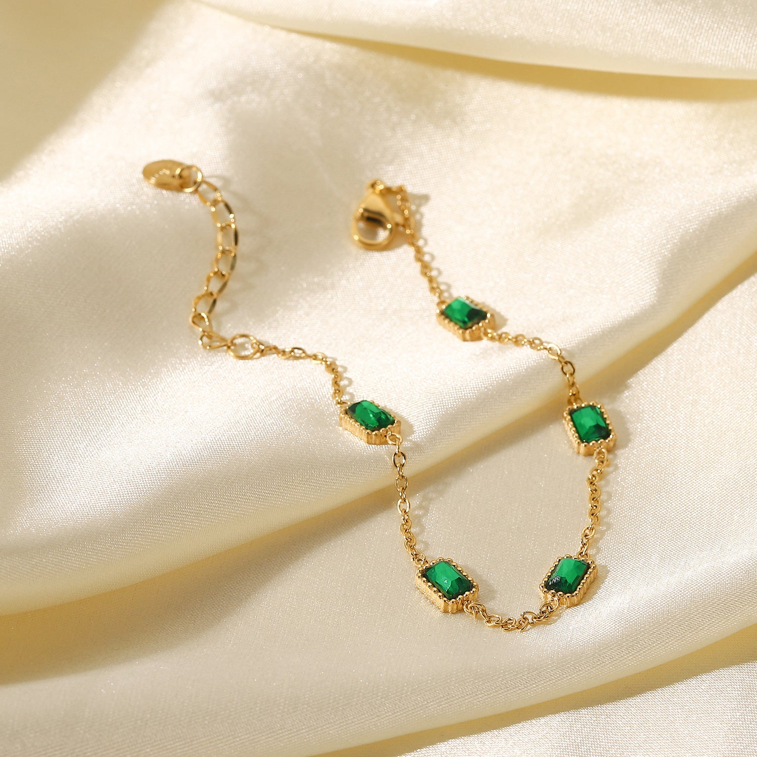 Erin Green Bracelet Image