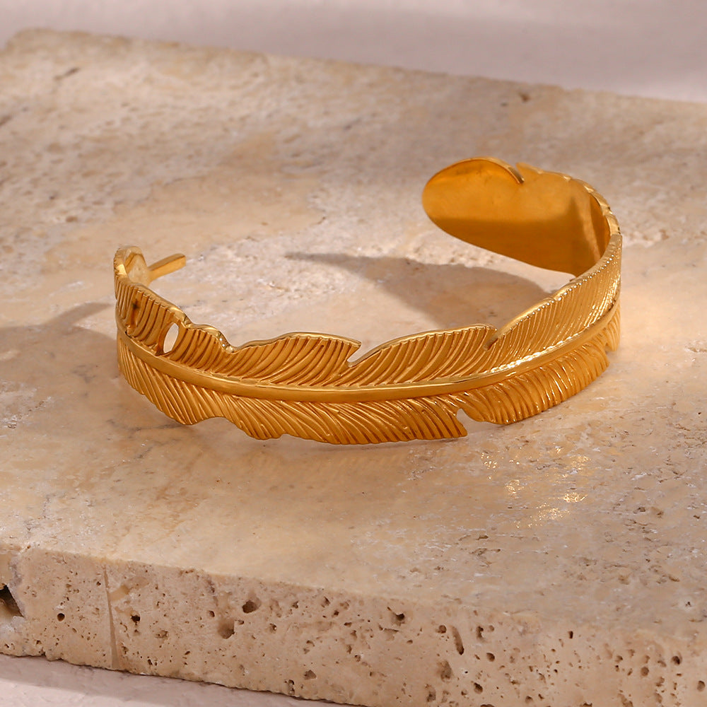 Angelus Gold Bracelet Image