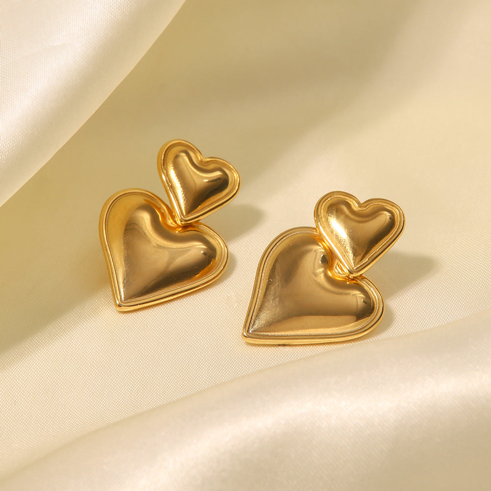 Zofia Gold Heart Earrings Image