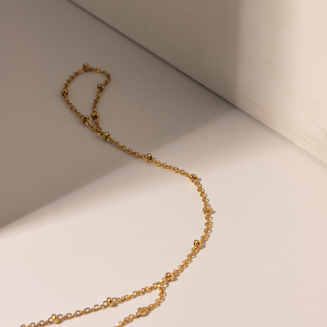 Evelyne Gold Chain Bracelet