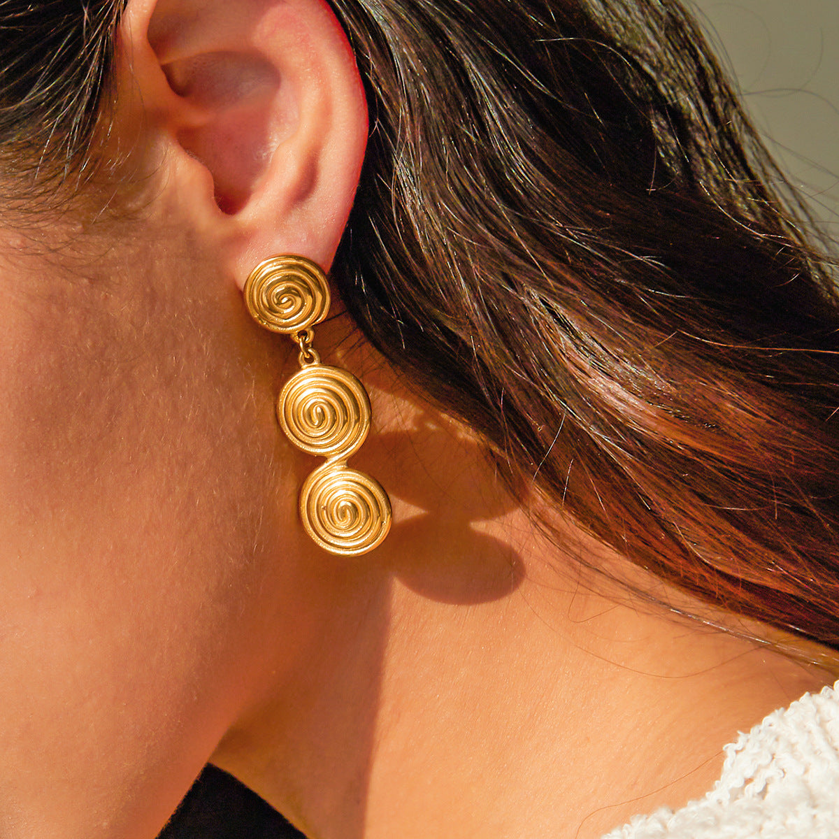 Marielle Gold Earrings Image