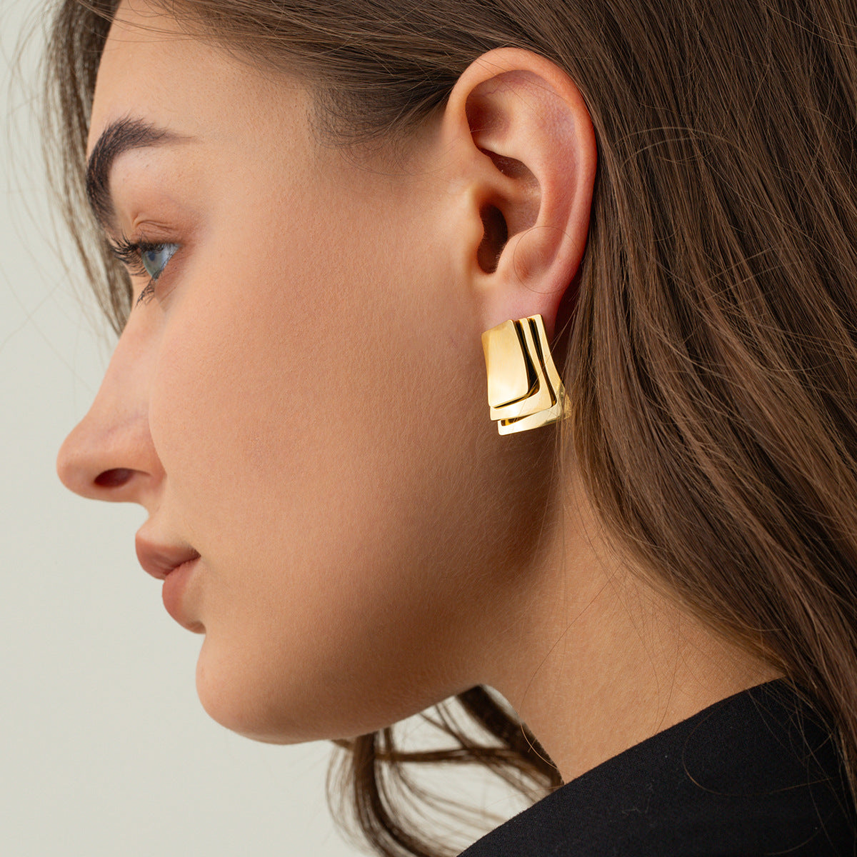 Hettie Gold Earrings Image