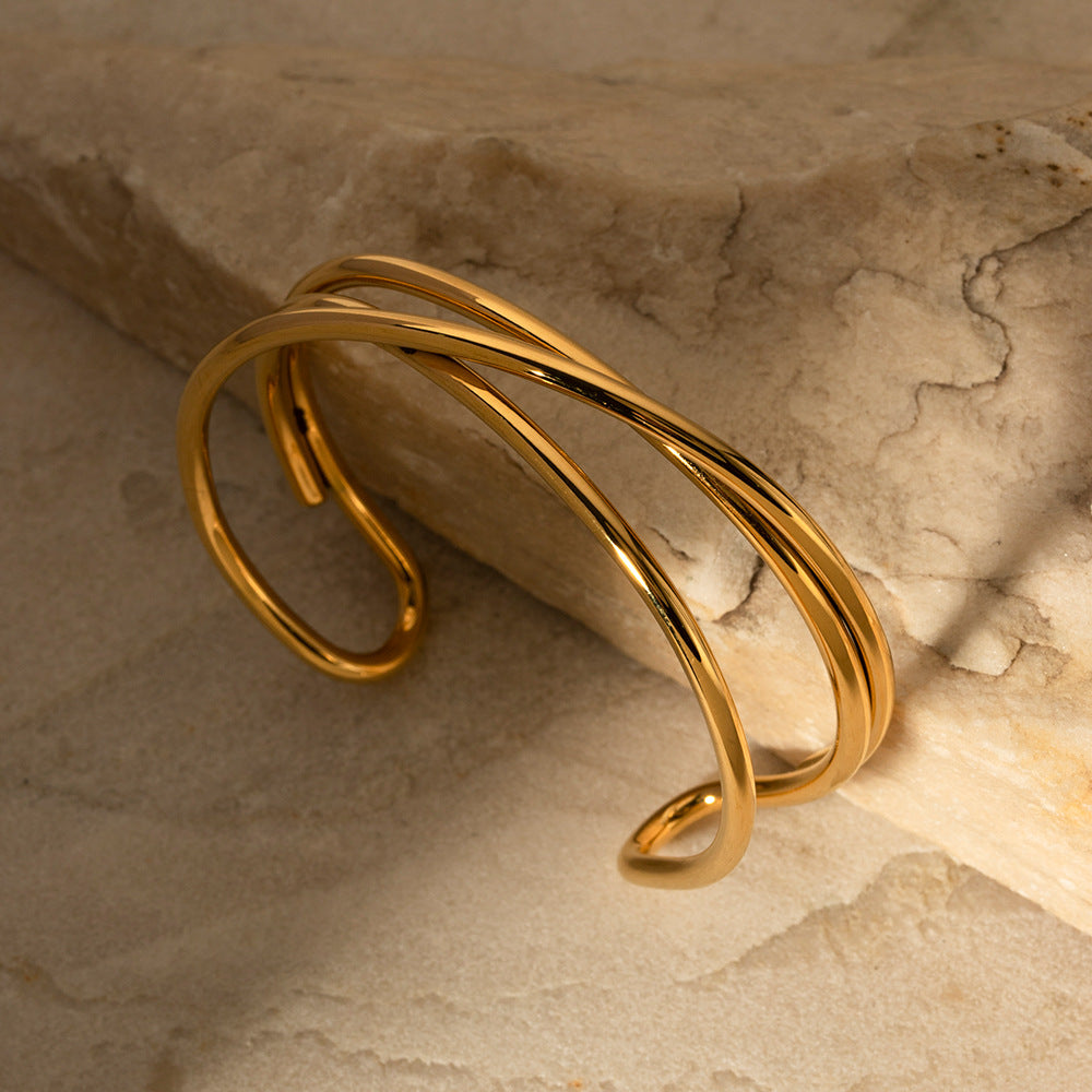 Dolly Gold Bracelet Image