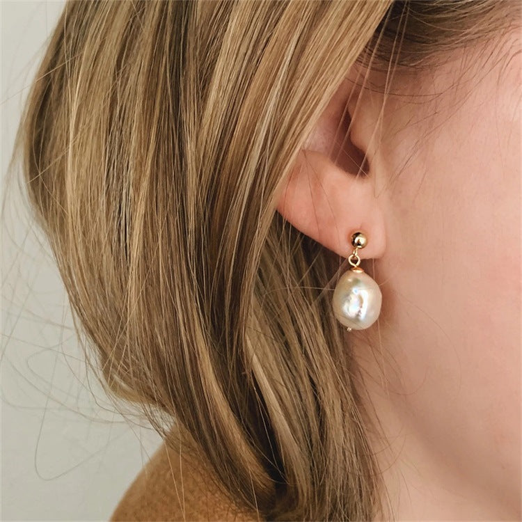 Gloria Freshwater Pearl Earrings Image