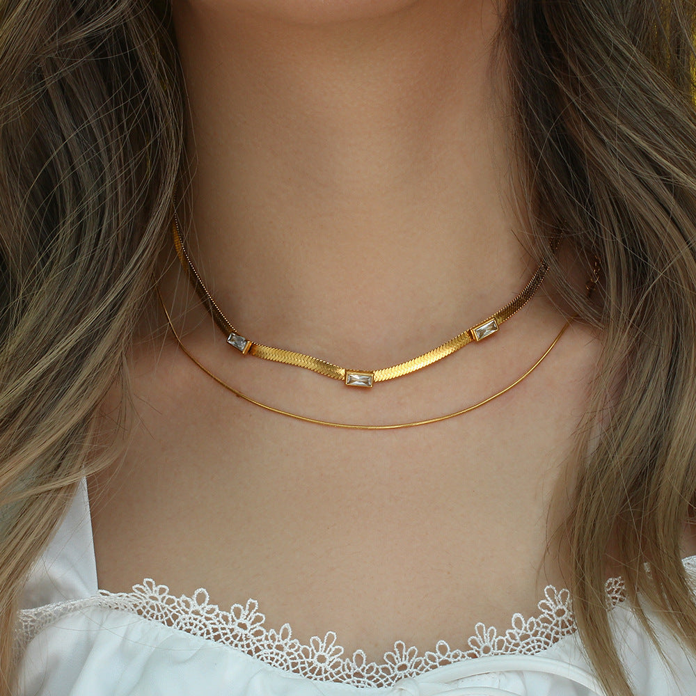 Eve Herringbone Gold Necklace Image