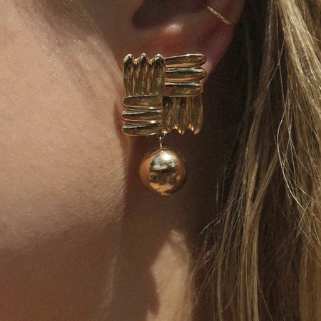 Alba Gold Earrings Image