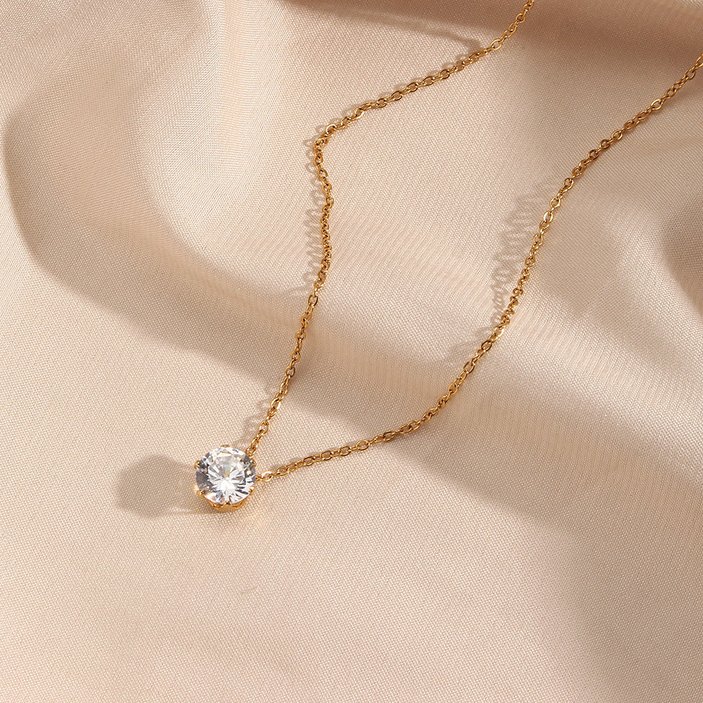 Kyla Solitaire Gold Necklace Image