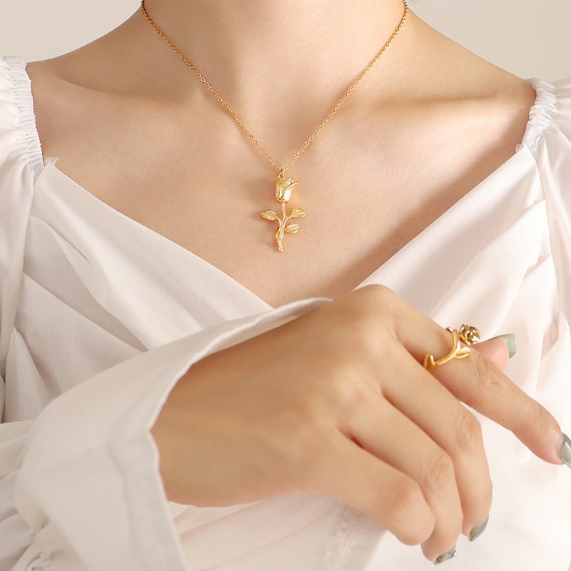 Celia Gold Necklace Image