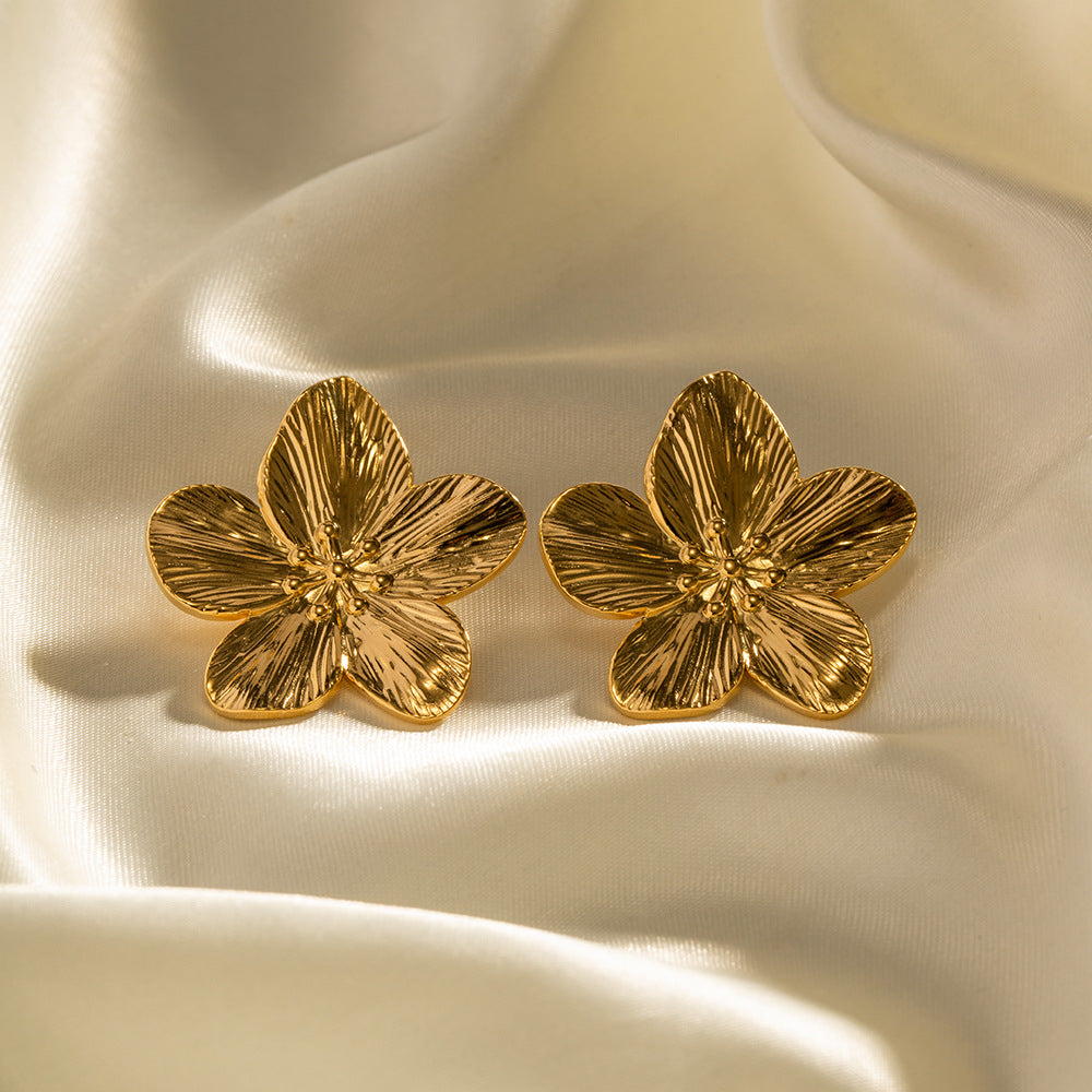 Allysa Flower Gold Earrings Image