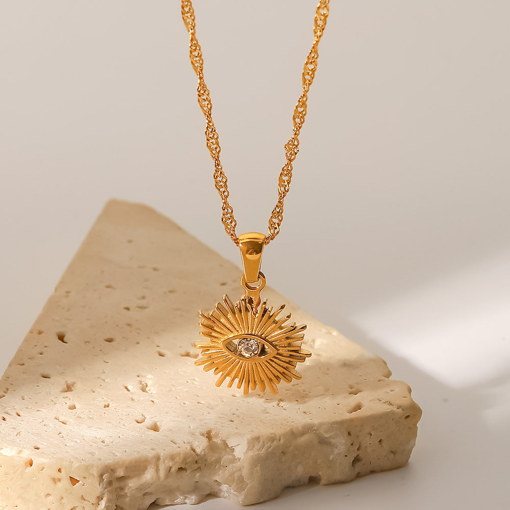 Solana Gold Necklace Image