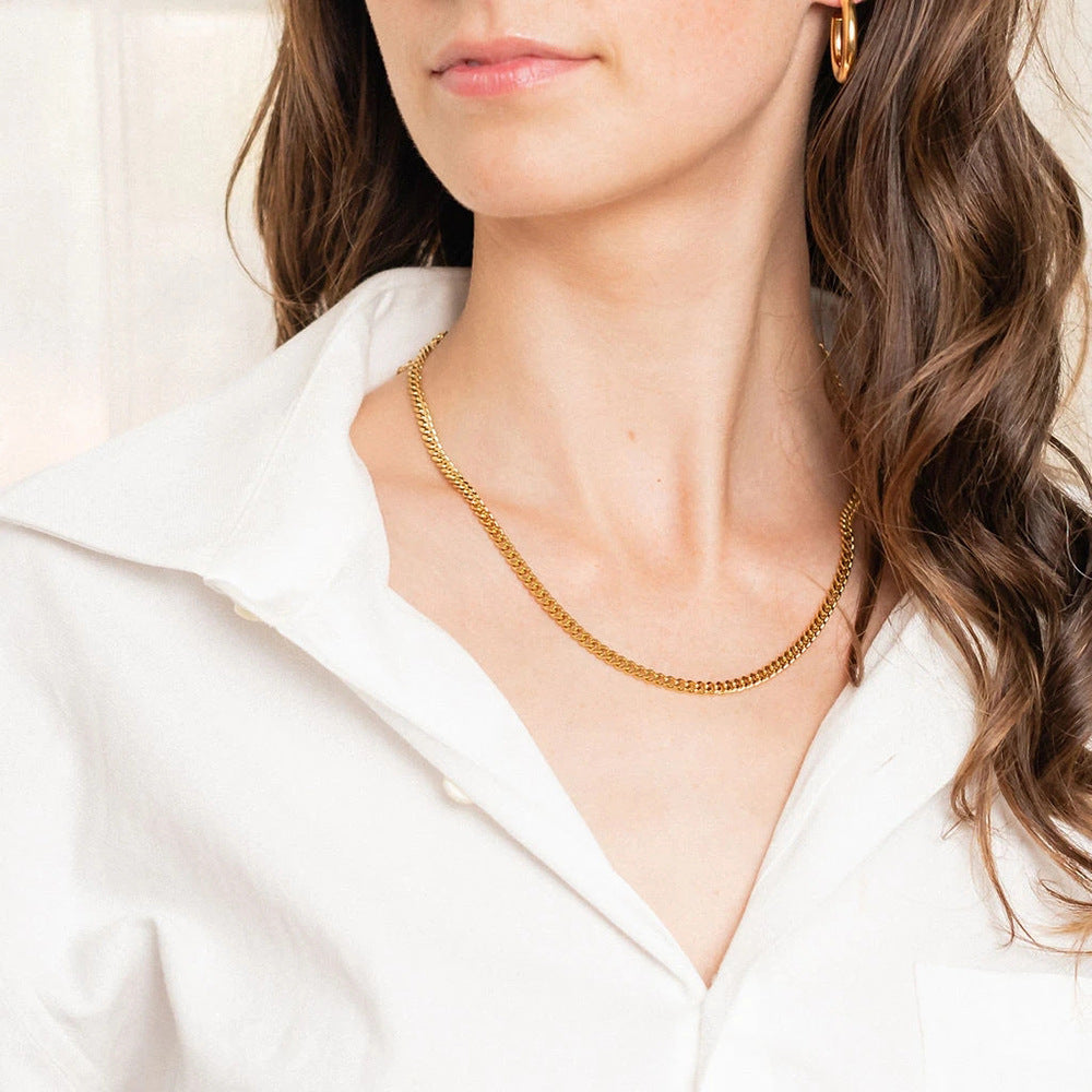 Avana Gold Chain Necklace Image