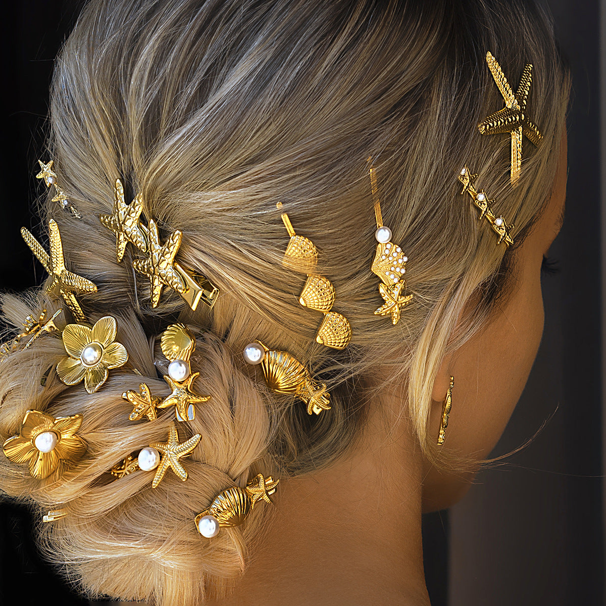 Seashell Serenity Gold Hair Clip Image