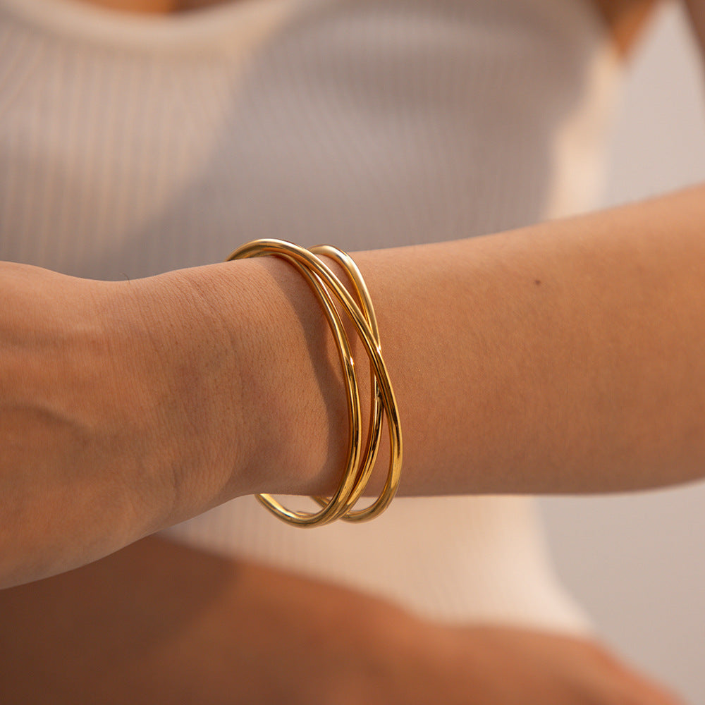 Dolly Gold Bracelet Image