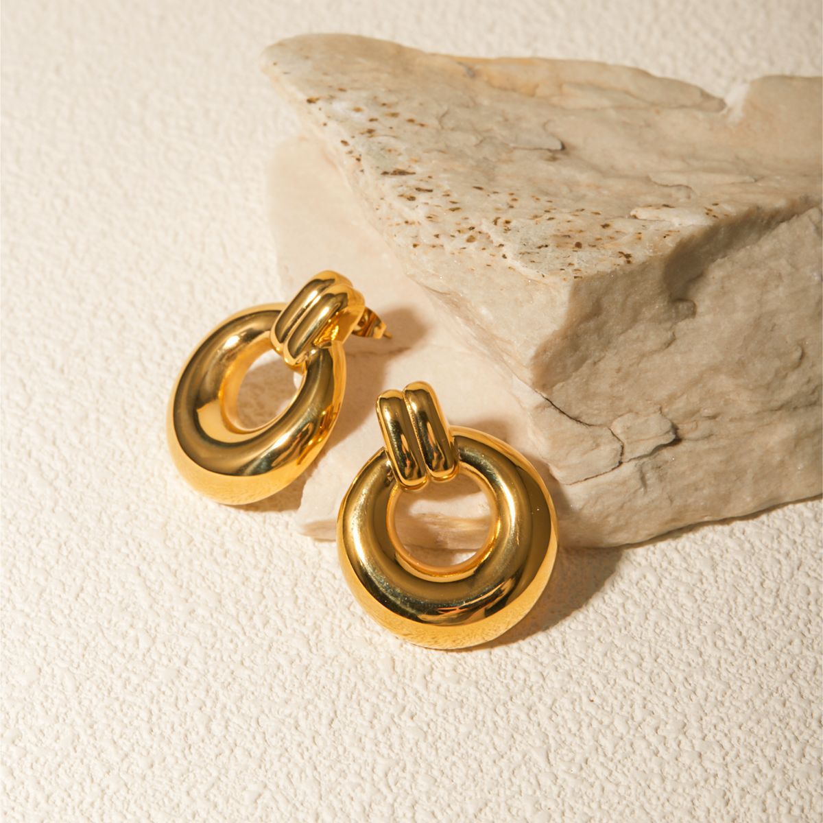 Lynora Gold Earrings Image