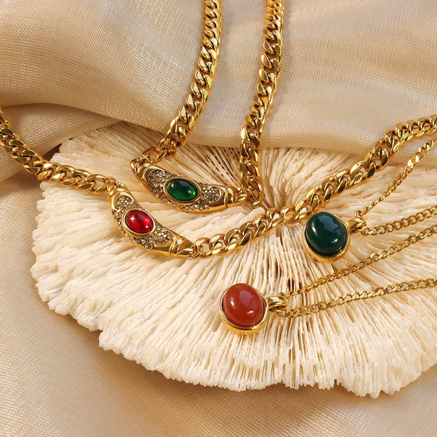 Vintage Isabella Necklace Image