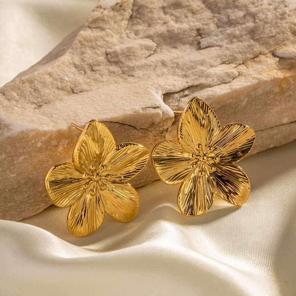 Allysa Flower Gold Earrings Image