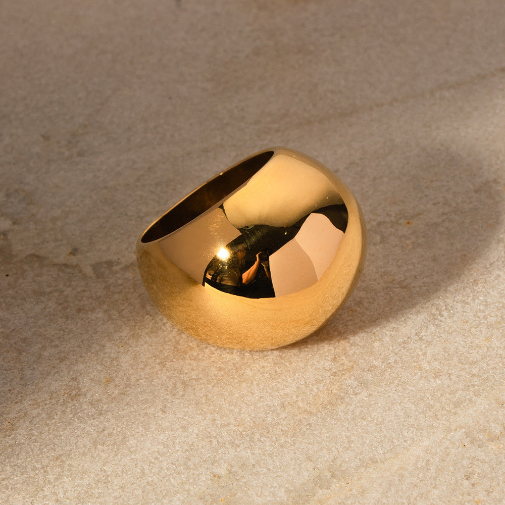 Navia Gold Ring Image