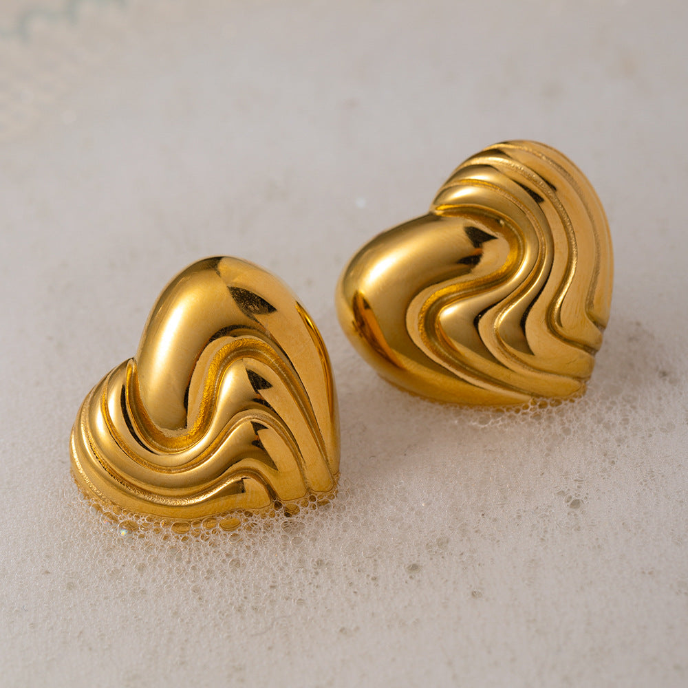 Milena Heart Gold Earrings Image