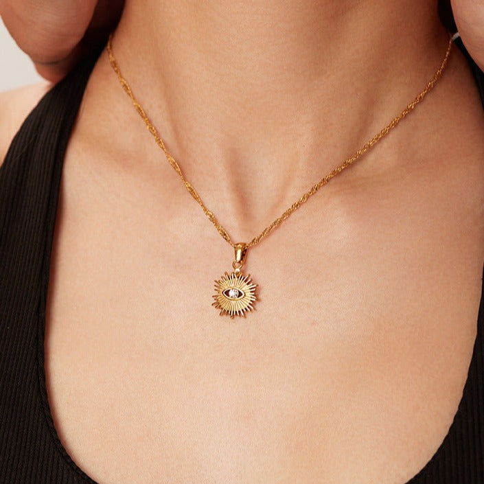 Solana Gold Necklace Image