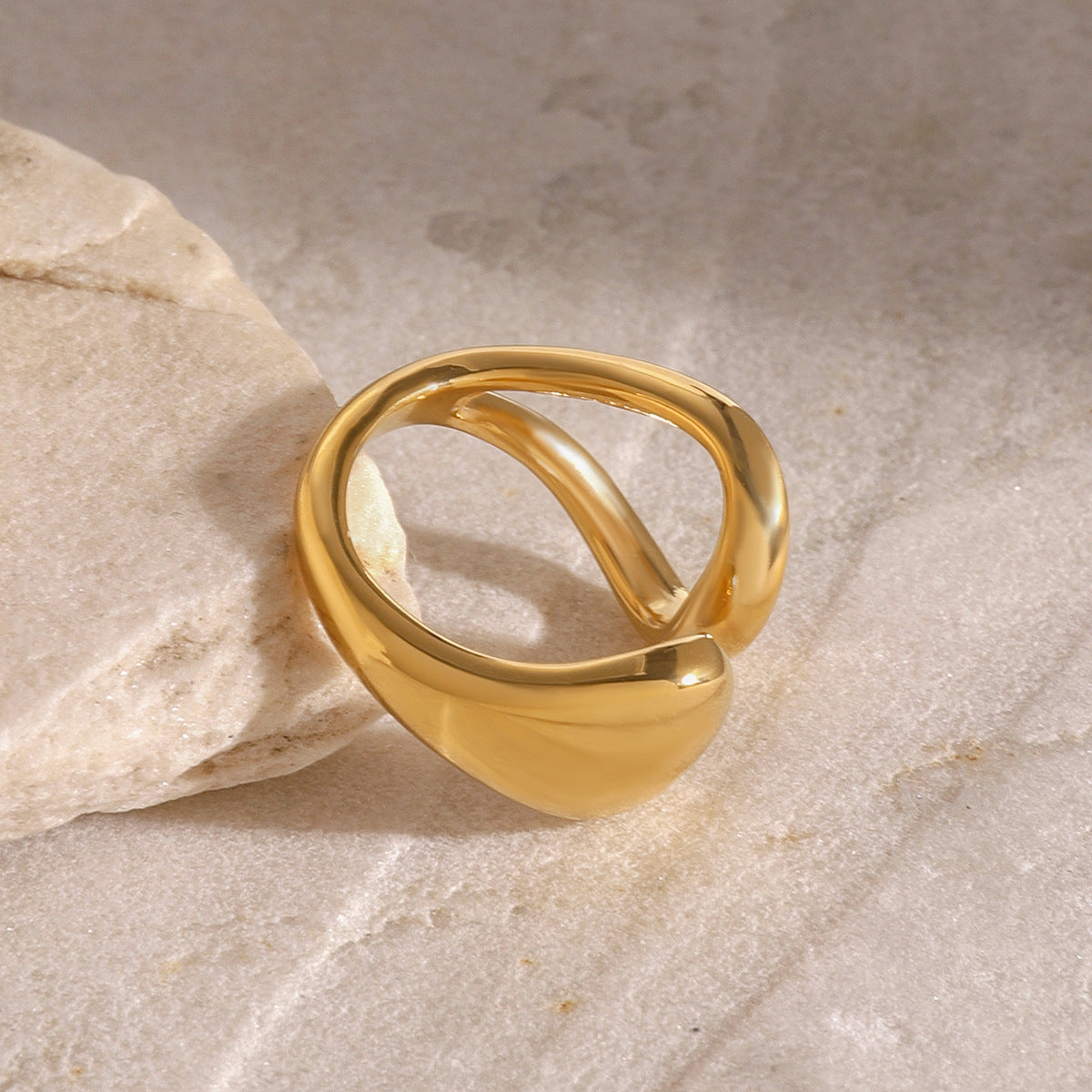 Sirena Gold Ring Image