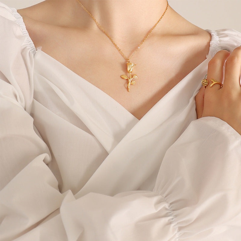 Celia Gold Necklace Image