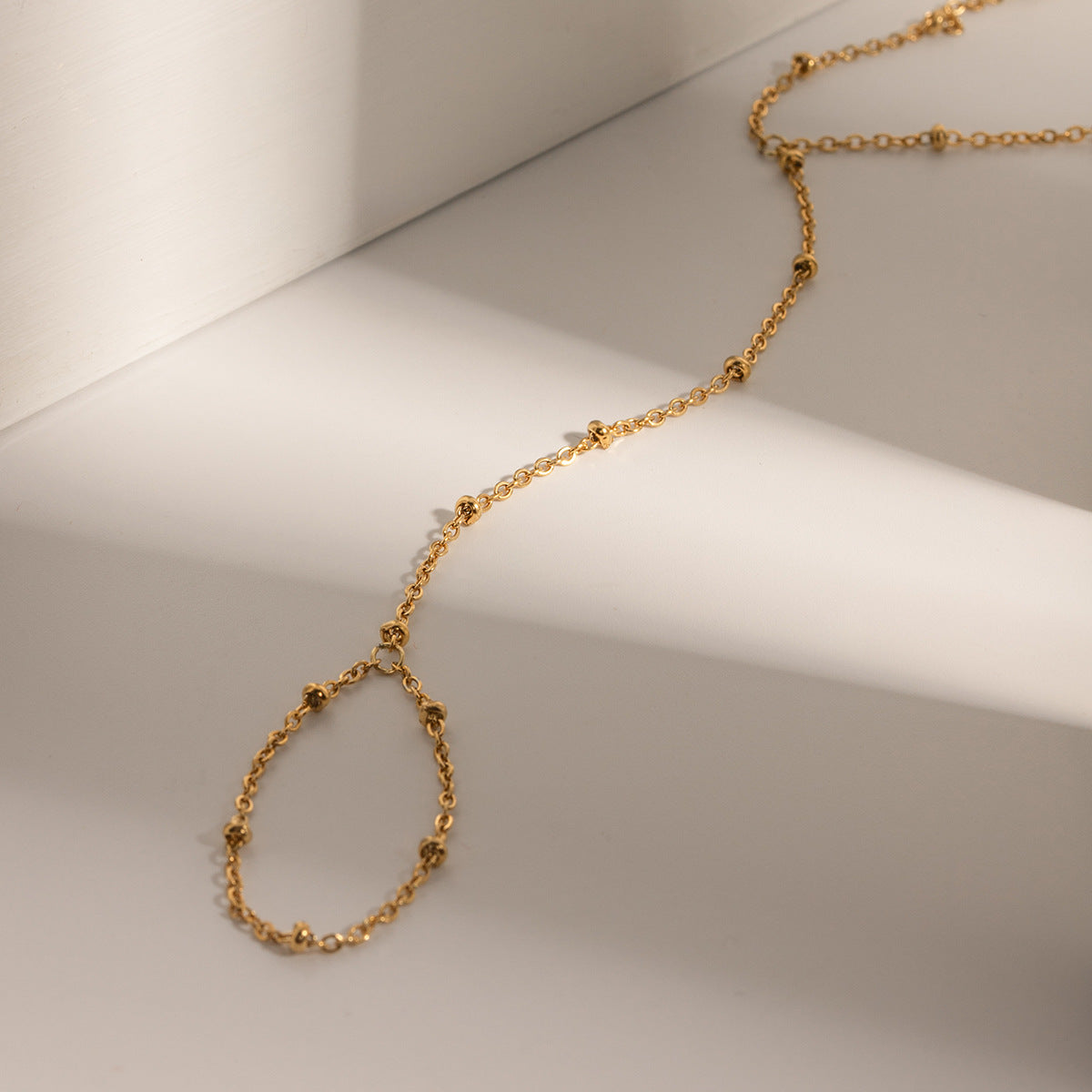 Evelyne Gold Chain Bracelet Image