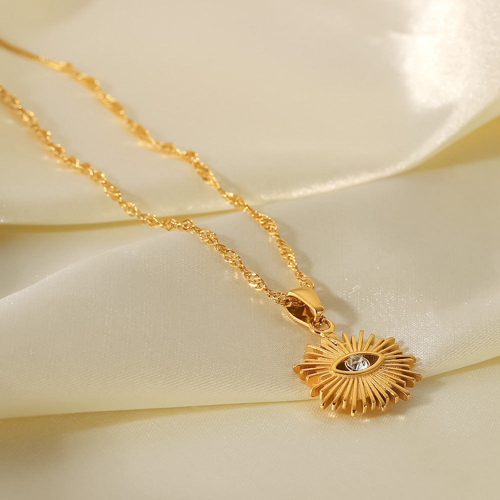 Solana Gold Necklace Image