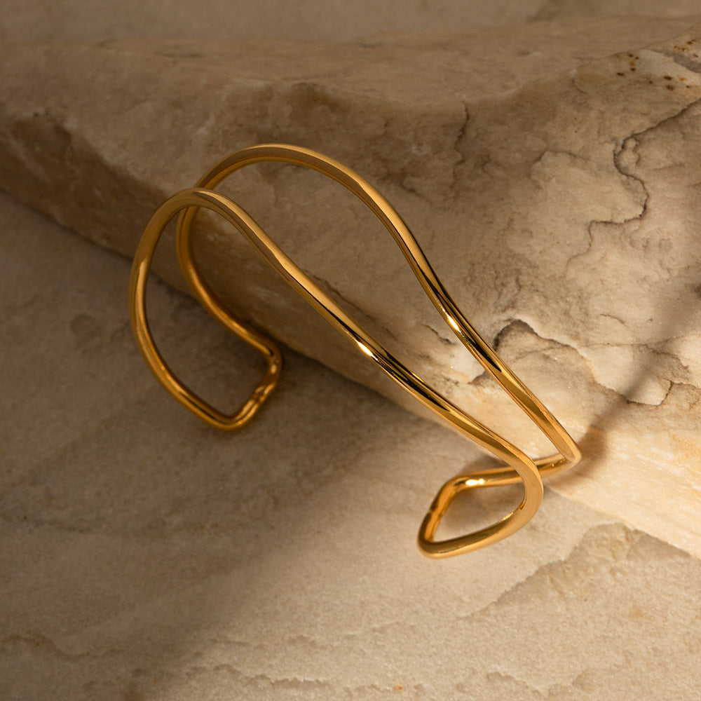 Dakota Gold Bracelet Image