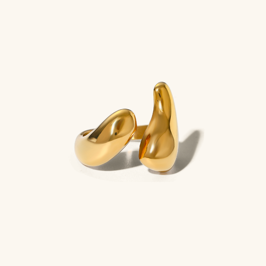 Abstract Gold Ring Image