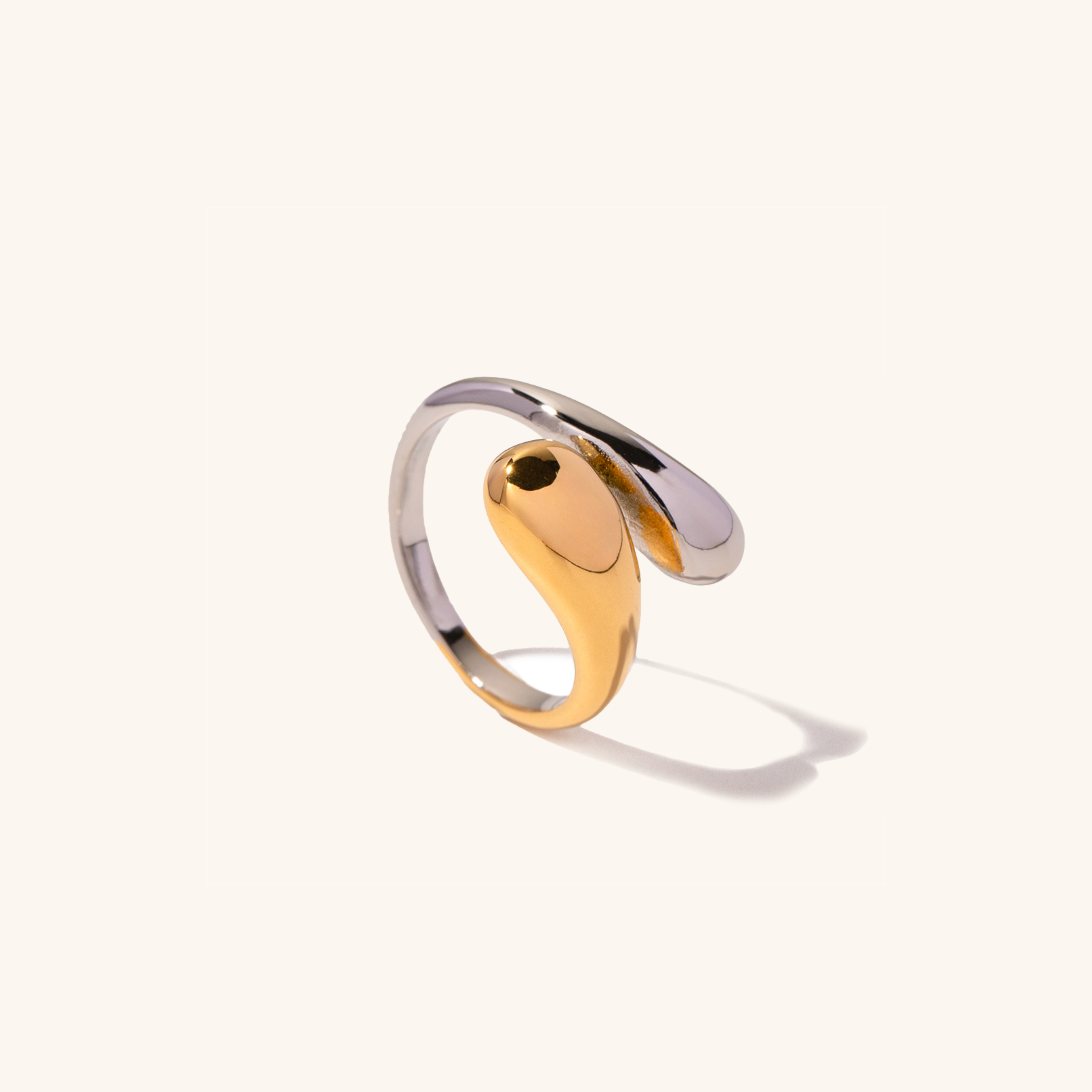 Cora Gold Ring Image