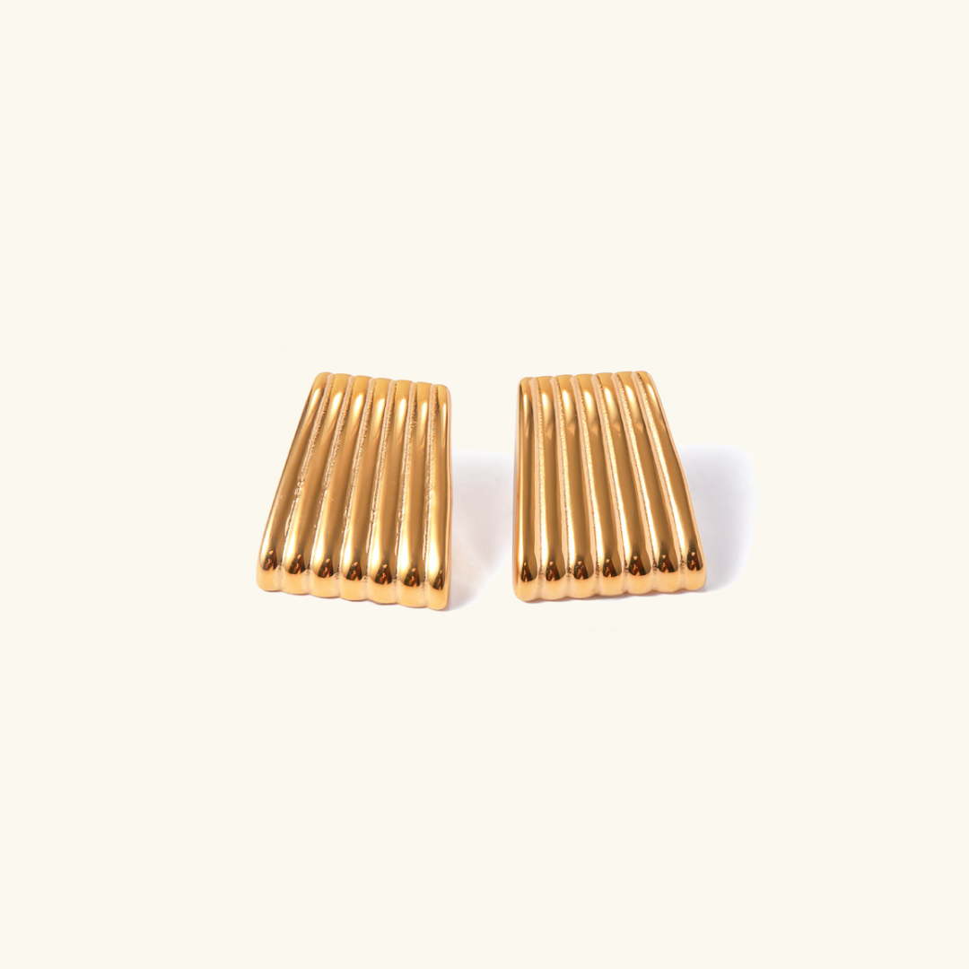 Antonia Gold Earrings Image