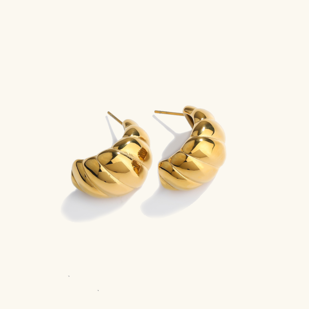 Kelsey Gold Earrings Image