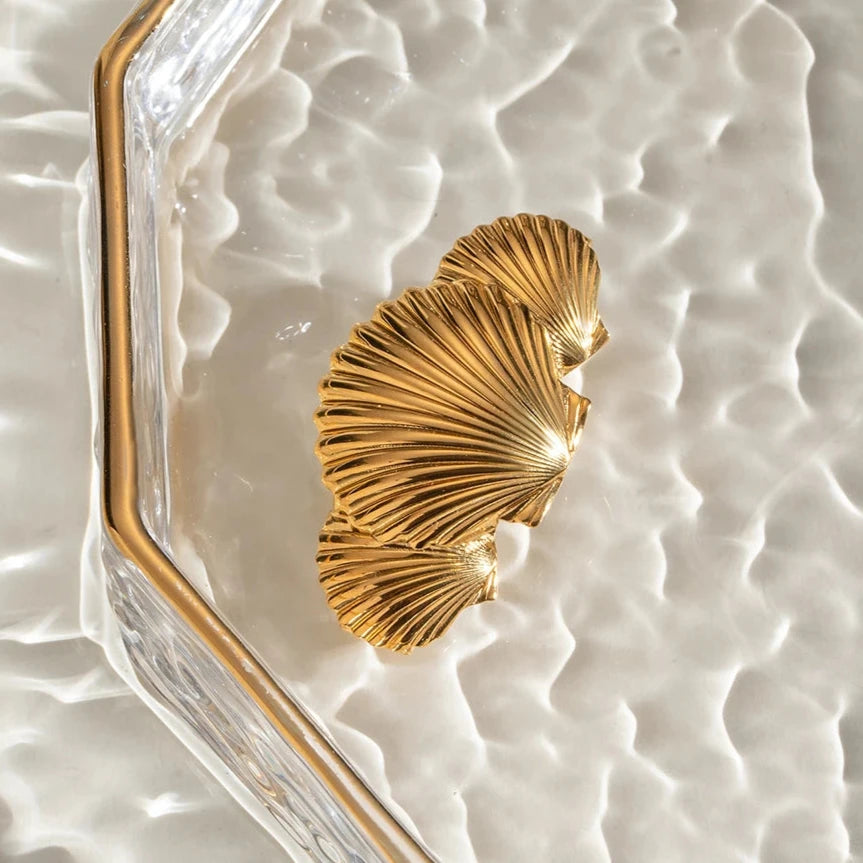 Tidal Sea Shell Gold Hair Clip Image