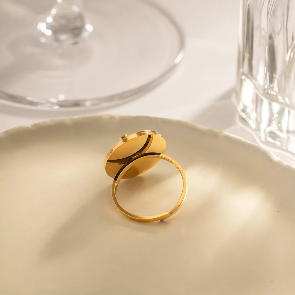 Hadley Gold Ring Image