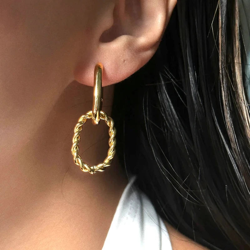 Skadi Gold Earrings Image