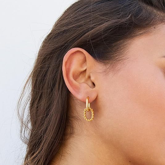 Skadi Gold Earrings Image