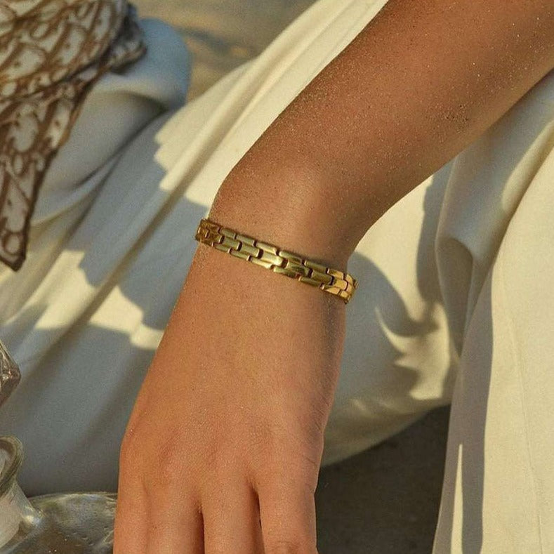 Zeri Gold Bracelet Image