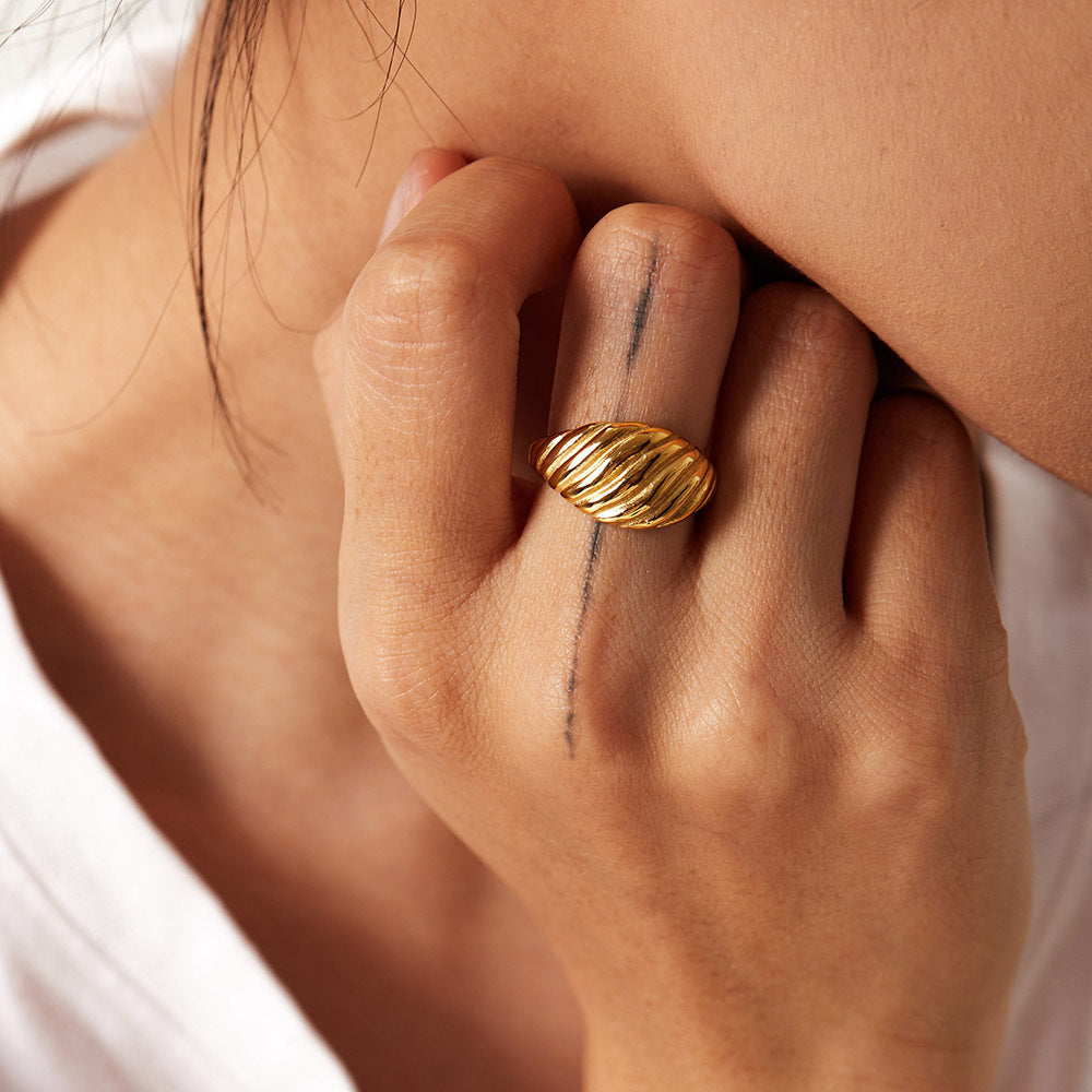 Mia Gold Croissant Ring Image