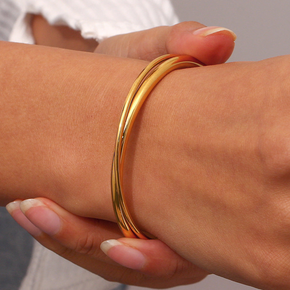 Rianne Layered Gold Bangle Image